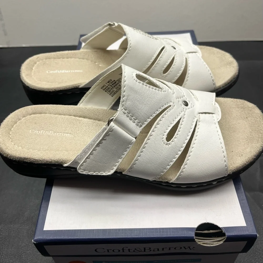 Women’s Croft & Barrow sandals - Size 7 - worn once/like new in box - Picture 1 of 5